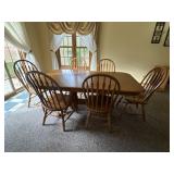 Oak dining table & 6 chairs built in leaves