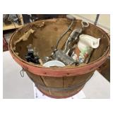 Bushel basket w/knife block, grinder, shakers