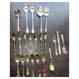 Variety of decorative teaspoons & serving sets