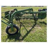 JD 640 Hay Rake