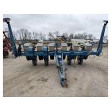 Kinze 2000 6 Row Planter