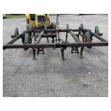 JD 1600 3pt 10 shank Chisel Plow