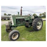 Oliver 1650 Tractor - non running, turns over