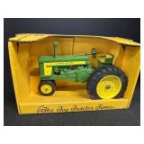 Ertl J.D. 720 Toy Tractor 1/16th scale