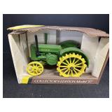 Ertl J.D. 1953 Model "D" Toy Tractor 1/16th scale
