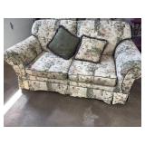 Genesis Love Seat