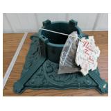 24in Victorian style tree stand