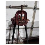 NYE No.88 Pipe Vise tri stand