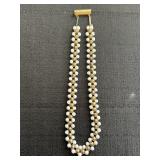 White & gold tone beaded sweater/scarf pin
