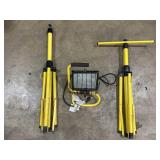 Shop Light & 2 Stands