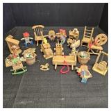 Various Wooden Ornaments & Figurines