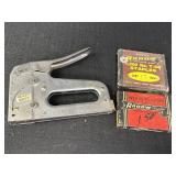 Arrow T-50M staple gun & 2 boxes of staples,