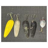 5 spoon fishing lures, 3.5in & 2in