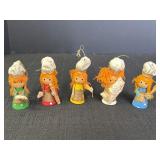 5 vtg wood bakers, yarn hair & fabric details,