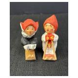 2 Henning Norwegian folkloric wood carvings of