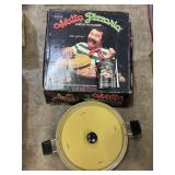 Mirro Watto Pizzaria electric pizza baker