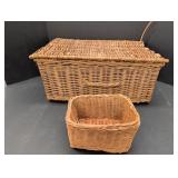 Wicker basket w/ lid & handle, small wicker basket