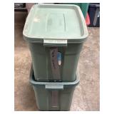 2-18gal Rubbermaid Roughneck Totes w/ Lids