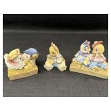 3 Maryï¿½s Henhouse chicken figurines - Fine