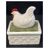Knobler ceramic hen on a nest trinket box