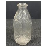 Bordenï¿½s Dairy Quart Milk Bottle
