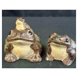 Vtg. Japanese Shigaraki ware frog figurines