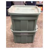 2-18gal Rubbermaid Roughneck Totes w/ Lids