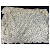 Rectangle Lace Tablecloth w/ Scalloped Edge