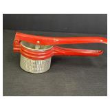 11" Handy Things Potato Ricer