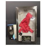 The Jackie Doll "Christmas At The White House