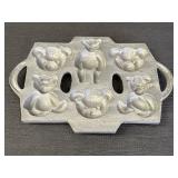 9.25" Cast Iron Bear Mold