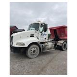 2007 Mack 600 CXN Semi - IL Title