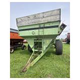 Parker 4500 Grain Cart