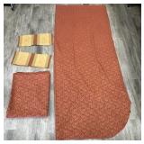 2 bedspreads & 2 pillowcases
