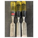 MIT & ACE Wood Chisels 3/4in and 1in