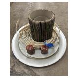 2- 19' metal trays, wooden salt & pepper shakers,