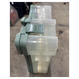 Storage container