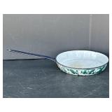 10" Chrysolite green swirl enamelware fry pan