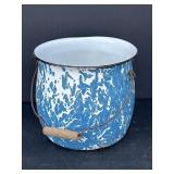 8.5" blue & white swirl enamelware bucket w/