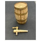 Small wooden barrel w/ brass rings & wood barrel
