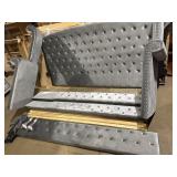 New King size gray tufted bed