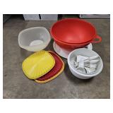 Misc Tupperware & Measuring Items