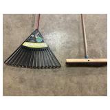 Leaf Rake & push broom