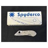 Spyderco D