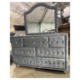 New Walter of Wabash 7 drawer dresser w/mirror
