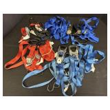 Variety of ratchet straps in 9qt plastic bucket