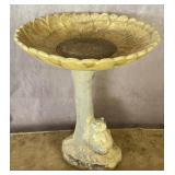 1.5 FT Sunflower Top Bird Bath w/ Frog Accent