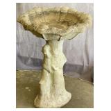 2.5 FT Concrete Bird Bath w/ Scalloped Edge Top