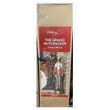 6 FT The Grand Nutcracker
