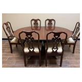 Georgian Style Mahogany Pedestal Dining Table w/